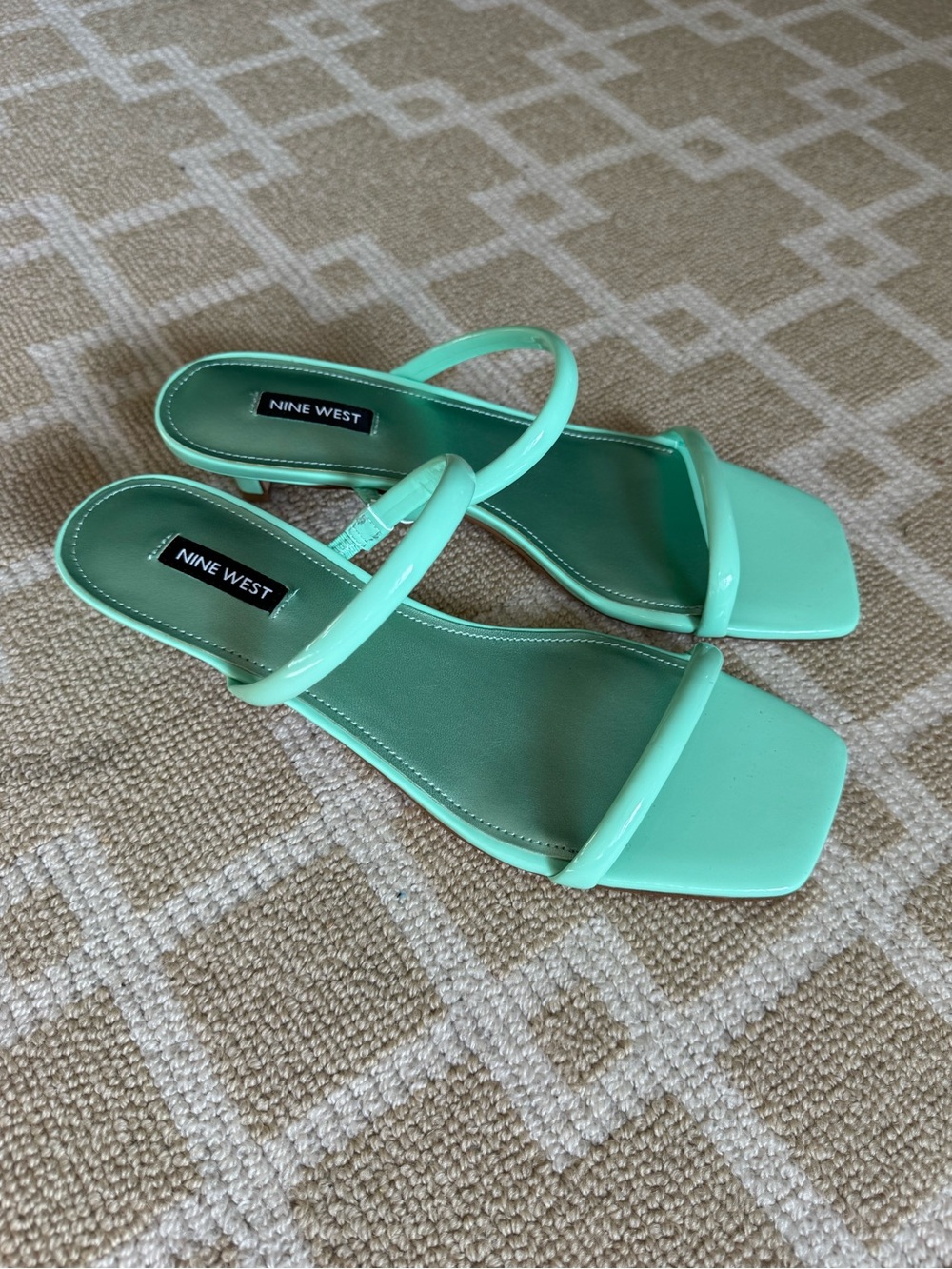 Nine West Noel Patent Kitten Heel Slide Sandals Mint Green Size 10 - Picture 13 of 13